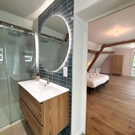 Дом отдыха La Maison Greenwood - Piscine Chauffee